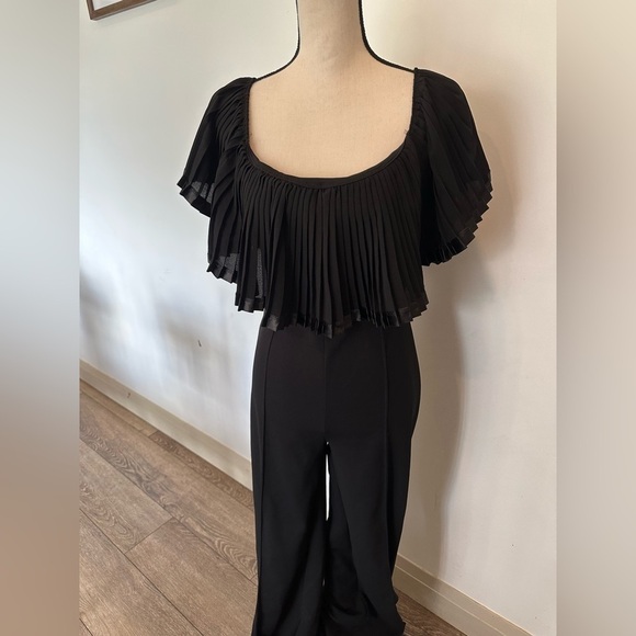Ya Ya & Co. Black Accordion style top romper one piece jumpsuit SZ M - Picture 2 of 7